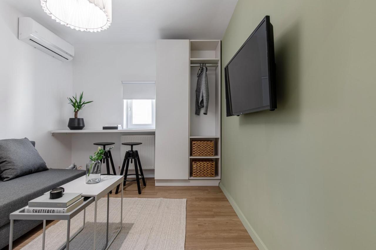 Little Attic By Citylife Suites Bukares Bagian luar foto